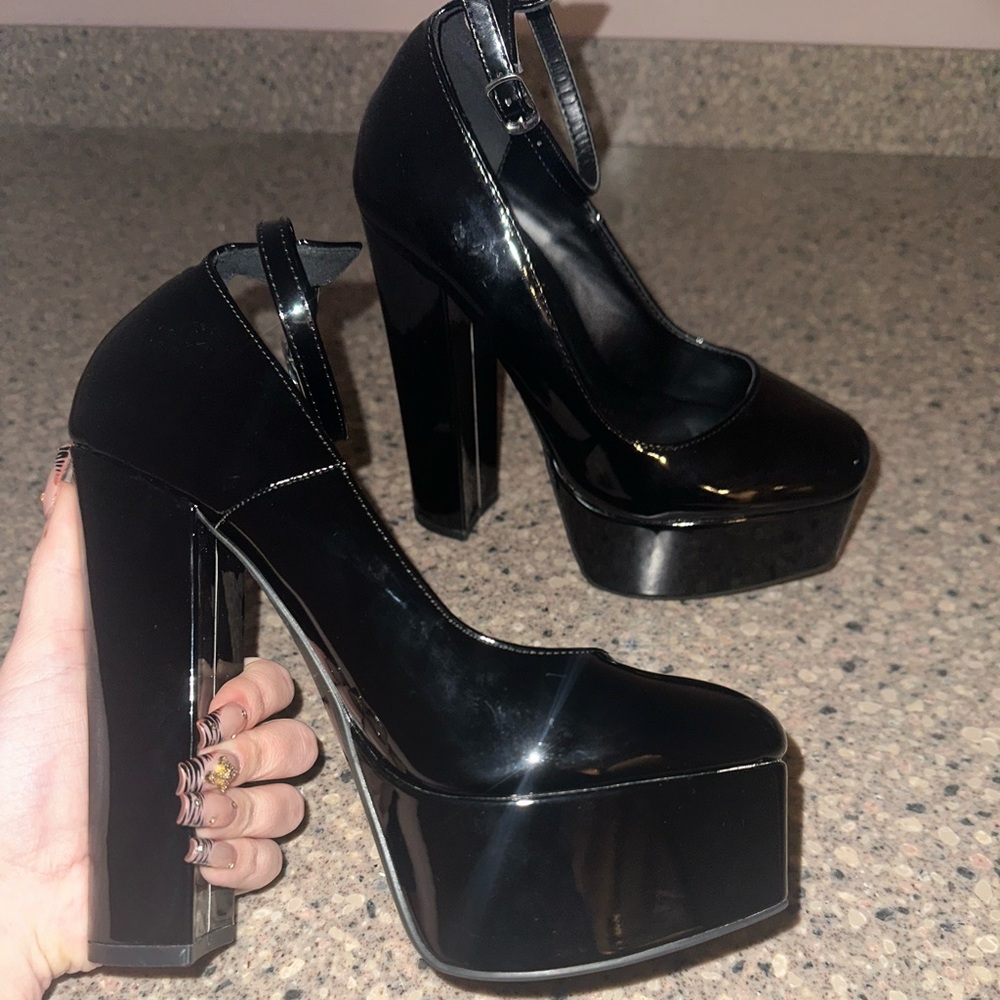 Black high heel